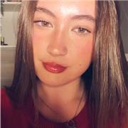 Adolescente apasionada por la enseñanza de manera didáctica y divertida y la biología